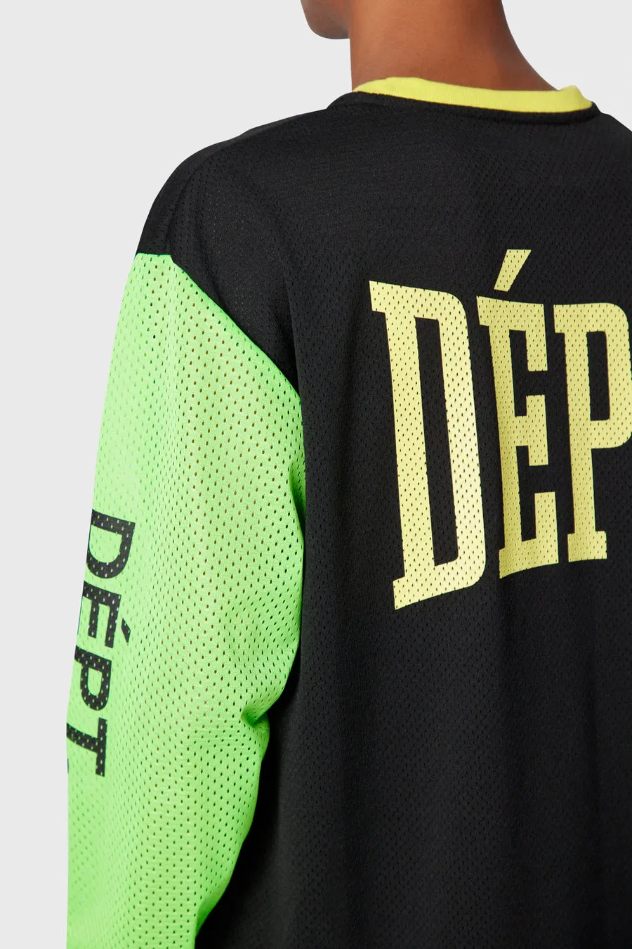 GALLERY DEPT. SPORT ELEGANT L/S BLK/GRN/YLW DEPT. Mesh color-blocked long-sleeved jersey. Black S-XL mesh item is a must-have for every fashionista. Soft, breathable and comfortable to wear alone. Layered to match the fashion pioneer. Original dyed mesh fabric. No color difference. Original printing process. Durable after washing and does not fall off. Original consistent main label/hangtag/composition and water label.